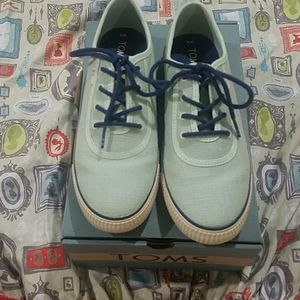 Toms Carmel mint heritage canvas tennies size 6